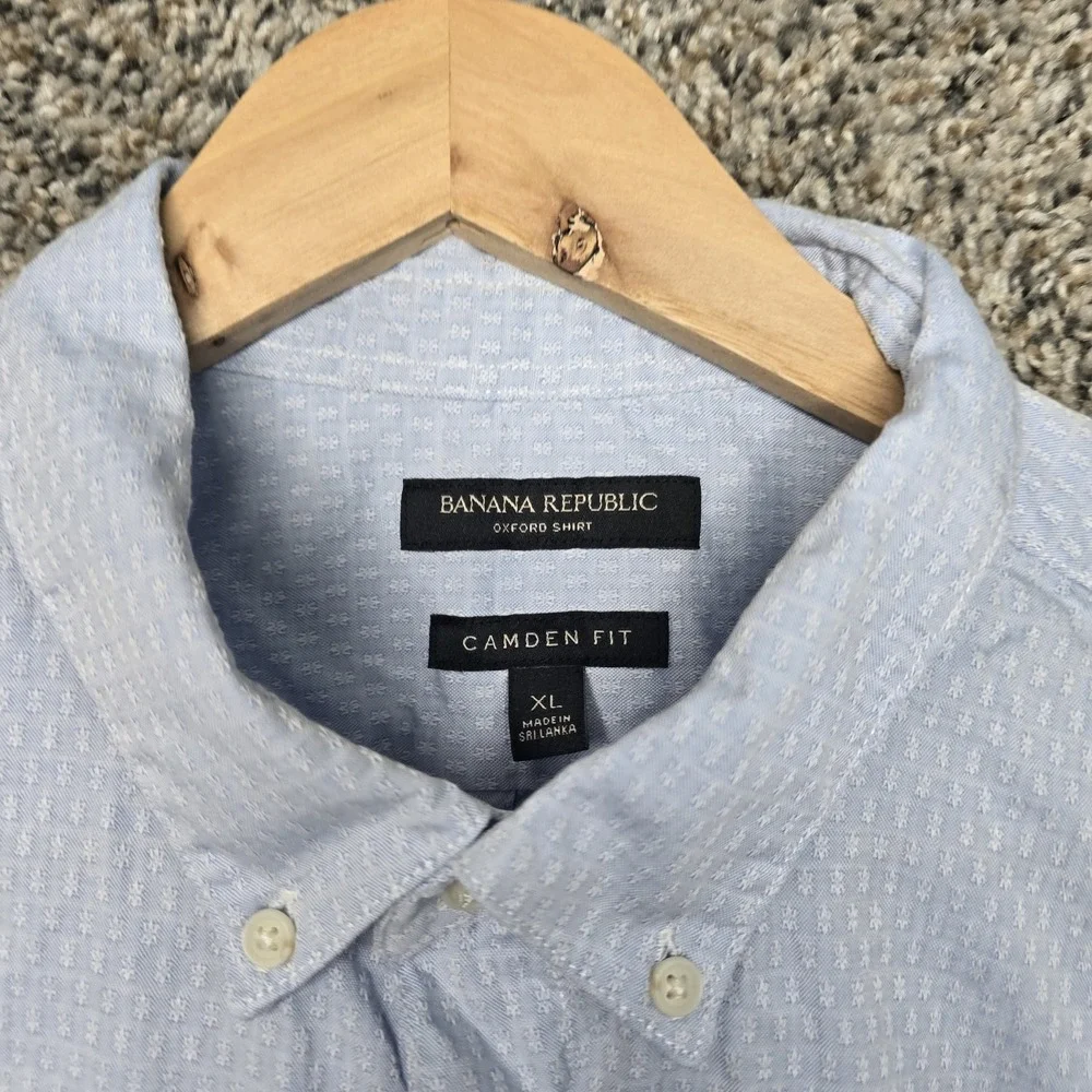 Banana Republic Dress Shirt Mens XL Blue‎ Button Down Oxford Camden Fit Cotton